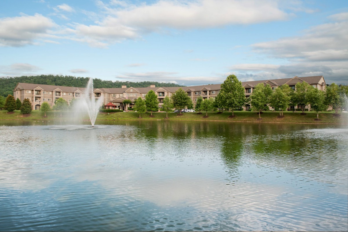Garden Plaza  Of Greenbriar Cove