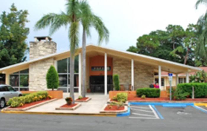 Highland Pines Rehabilitation Center