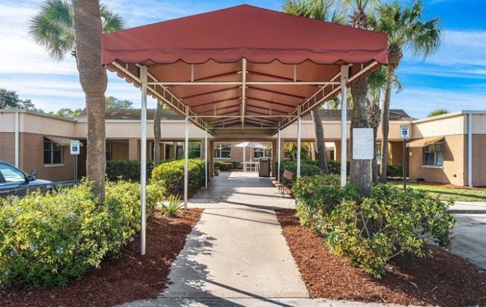 Sandgate Gardens Rehab And Nursing Center