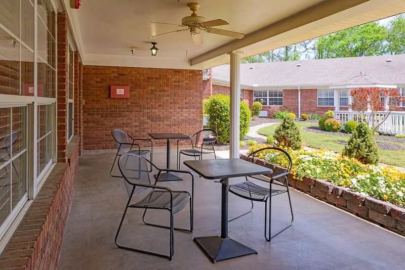 Life Care Center Of Centerville
