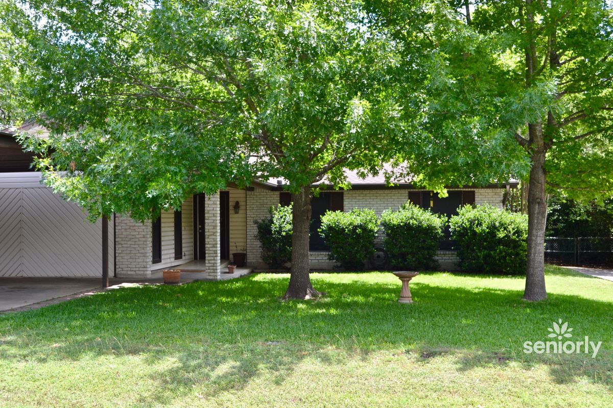 Family Tree Assisted Living