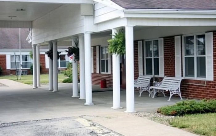 Pine View Manor