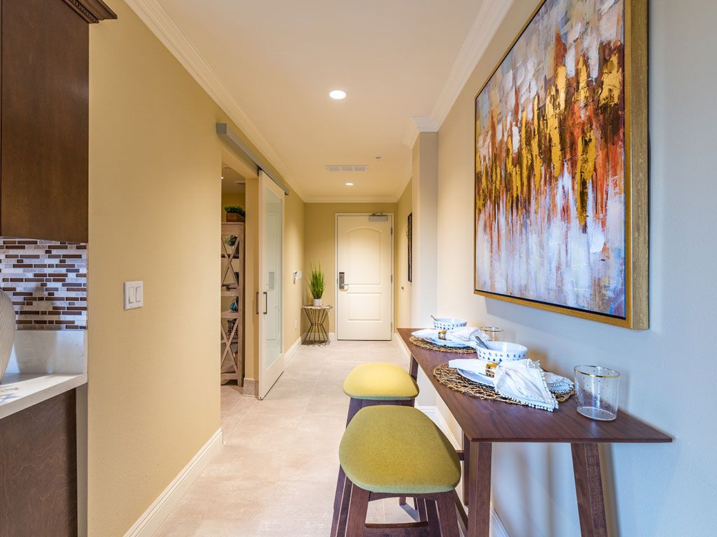 Hollywood Hills Senior Living