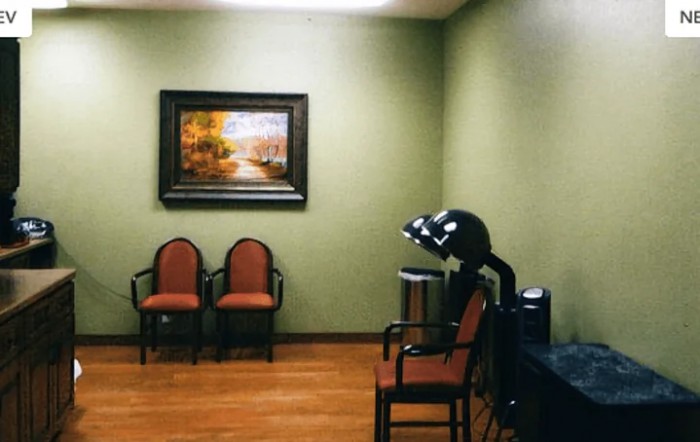 Troy Manor