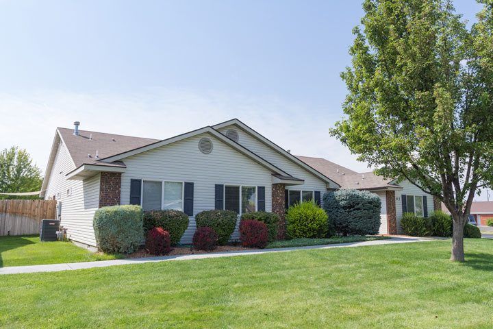 Ashley Manor Midland