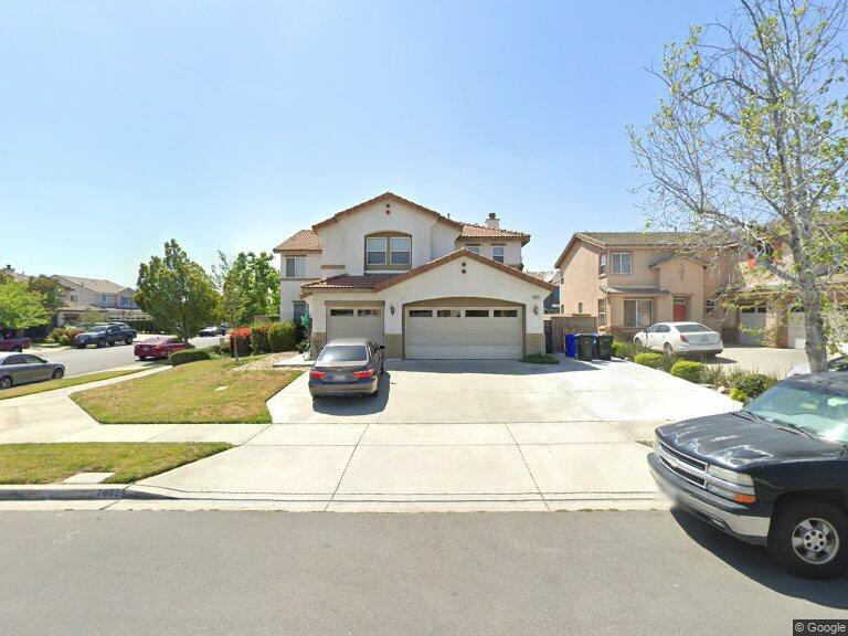 Sandalwood Manor