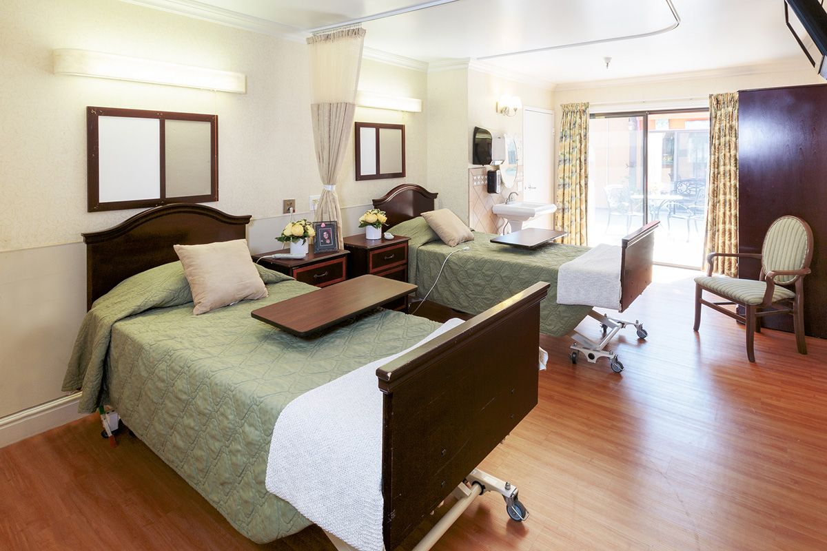 White Blossom Care Center