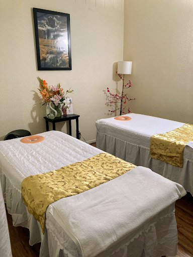 Benzen Healing Hands