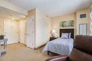 Charter Senior Living Of Woodholme Crossing