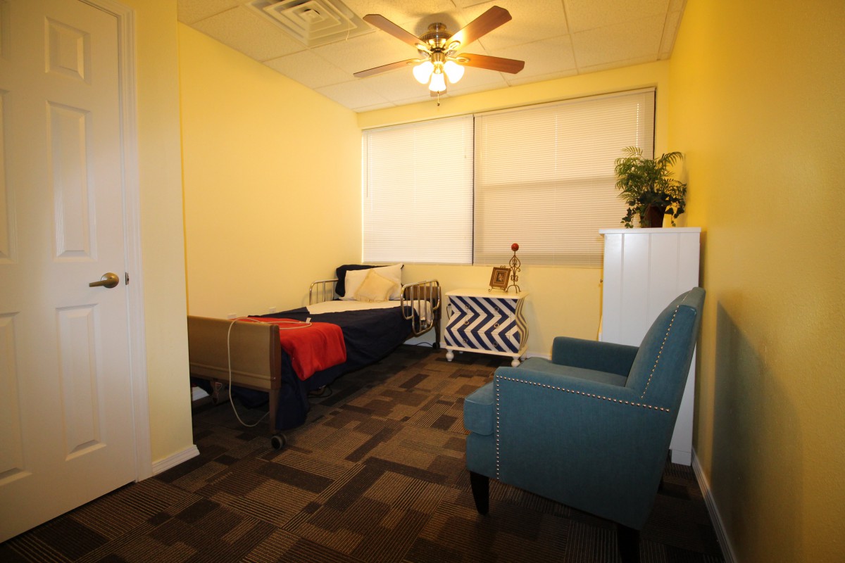 Sandia Senior Suites