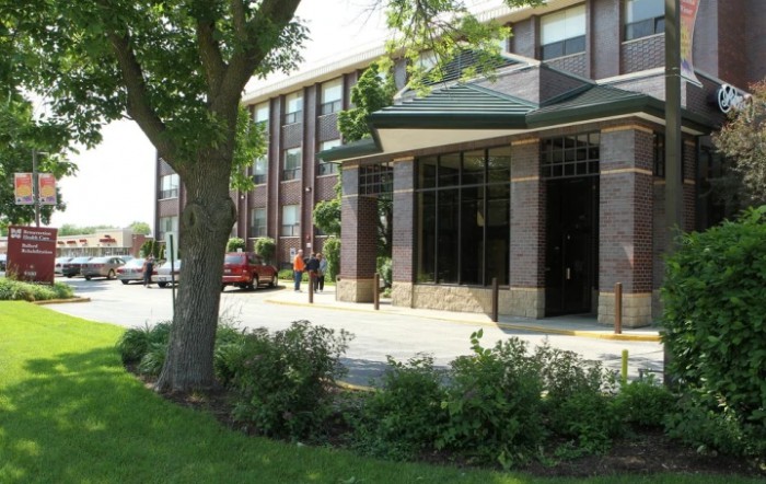 Landmark Of Des Plaines Rehab