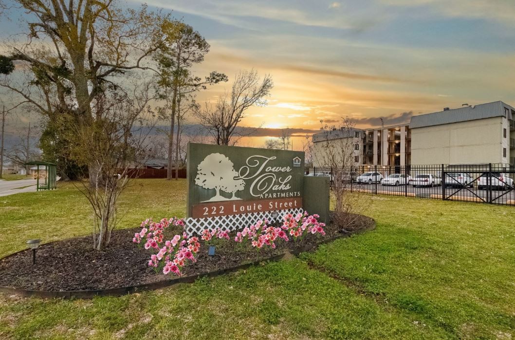 Tower Oaks Apartments