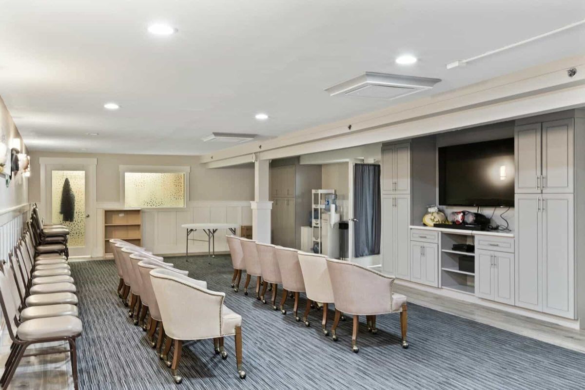 Farrington Court Assisted & Senior Living
