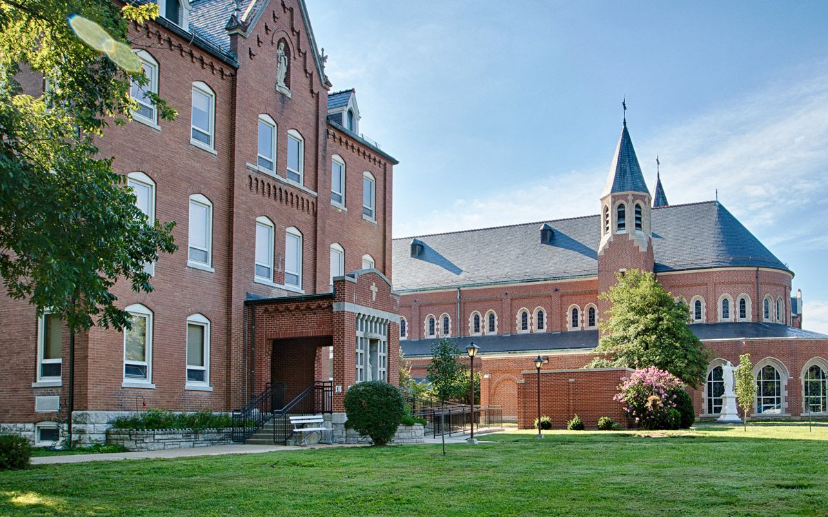 Mount Carmel Senior Living in O'Fallon