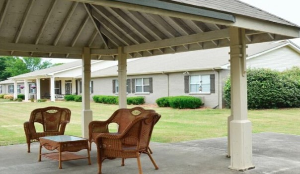 Limestone Lodge West