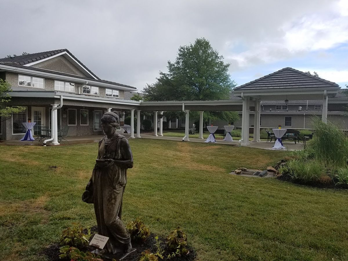 Colonial Oaks Senior Living at Leawood