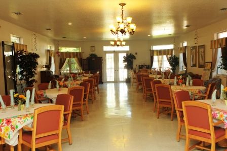 Royal Oaks Manor