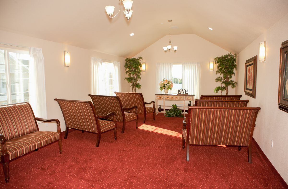 Meadowlark Estates Gracious Retirement Living