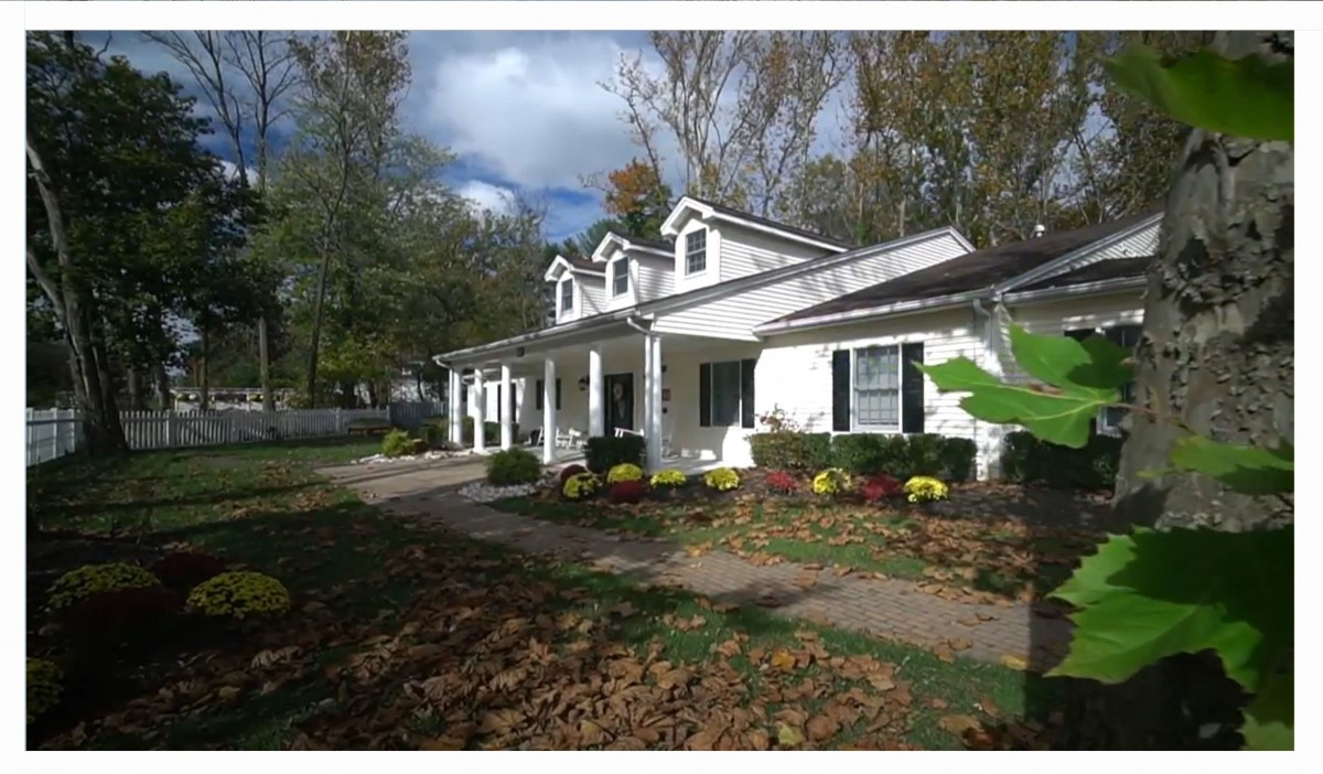 Fox Trail Memory Care Living at Princeton