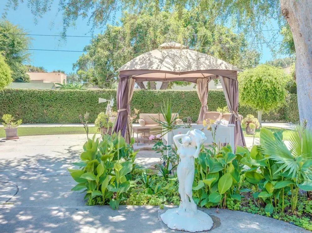 Kaego's Richman Gardens