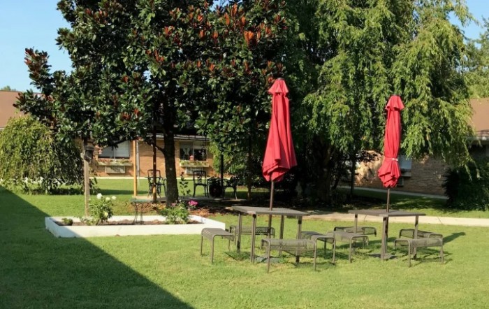 Raintree Manor