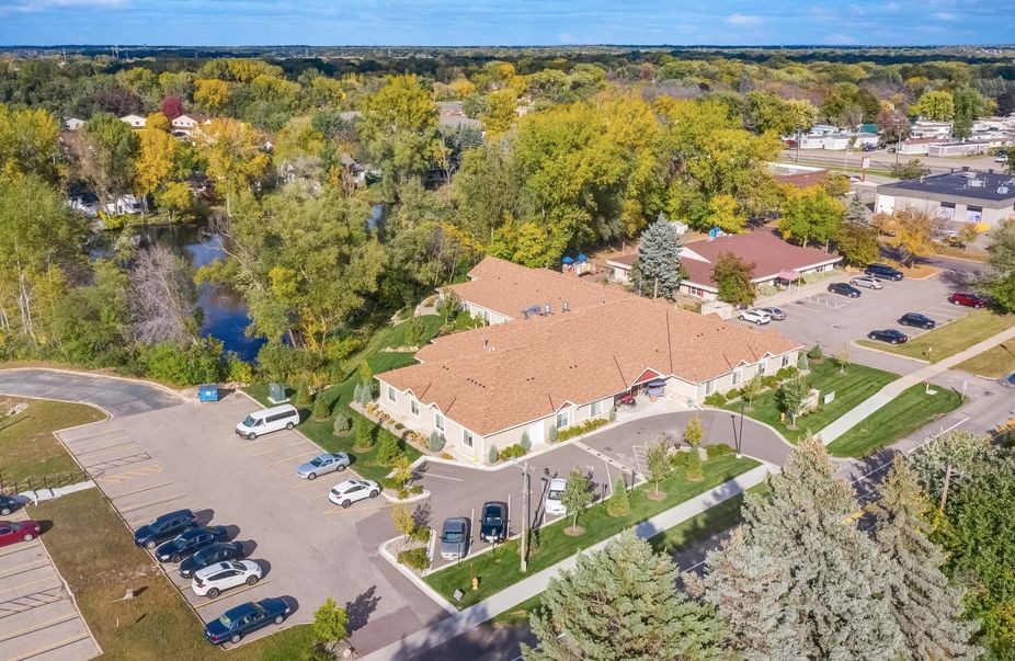 Suite Living Senior Care - Roseville