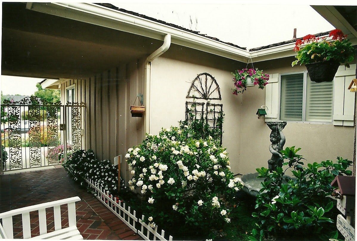 Lake Forest Country Home