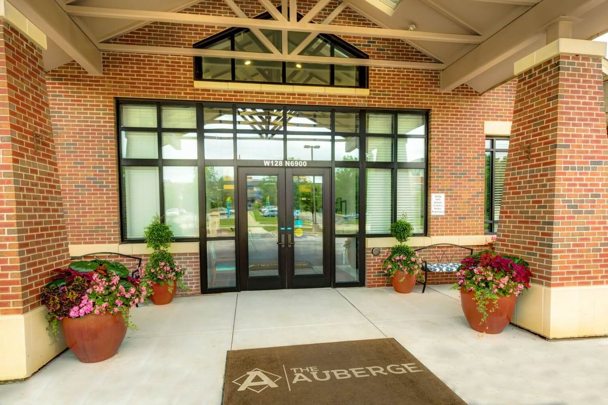 The Auberge At Oak Village
