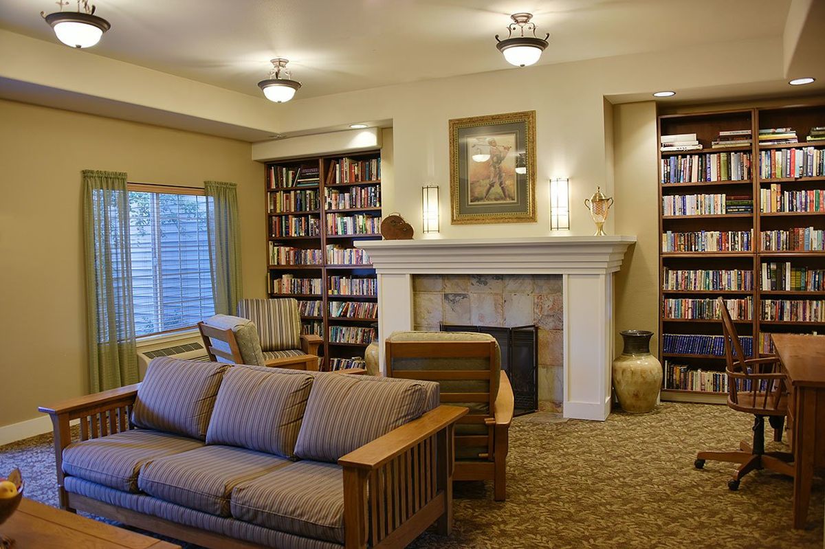 Fox Hollow Independent and Assisted Living