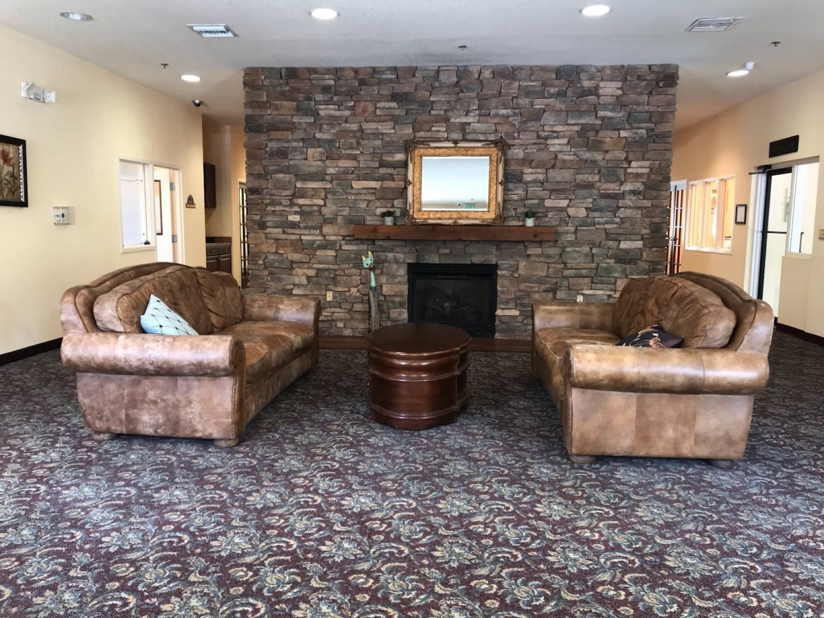 Stone Ledge Manor