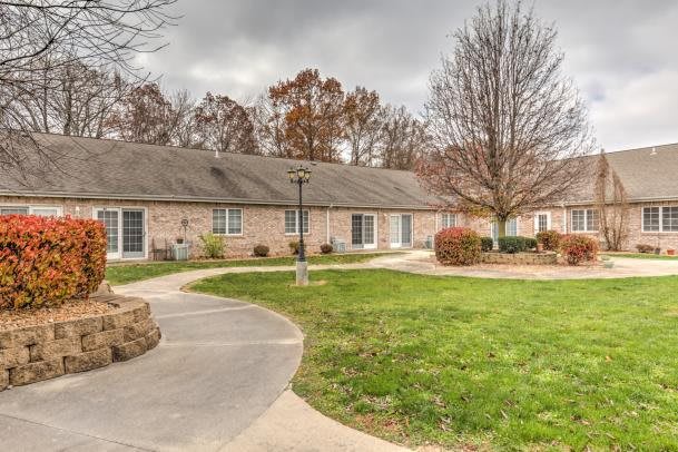 Brookstone Estates Paris