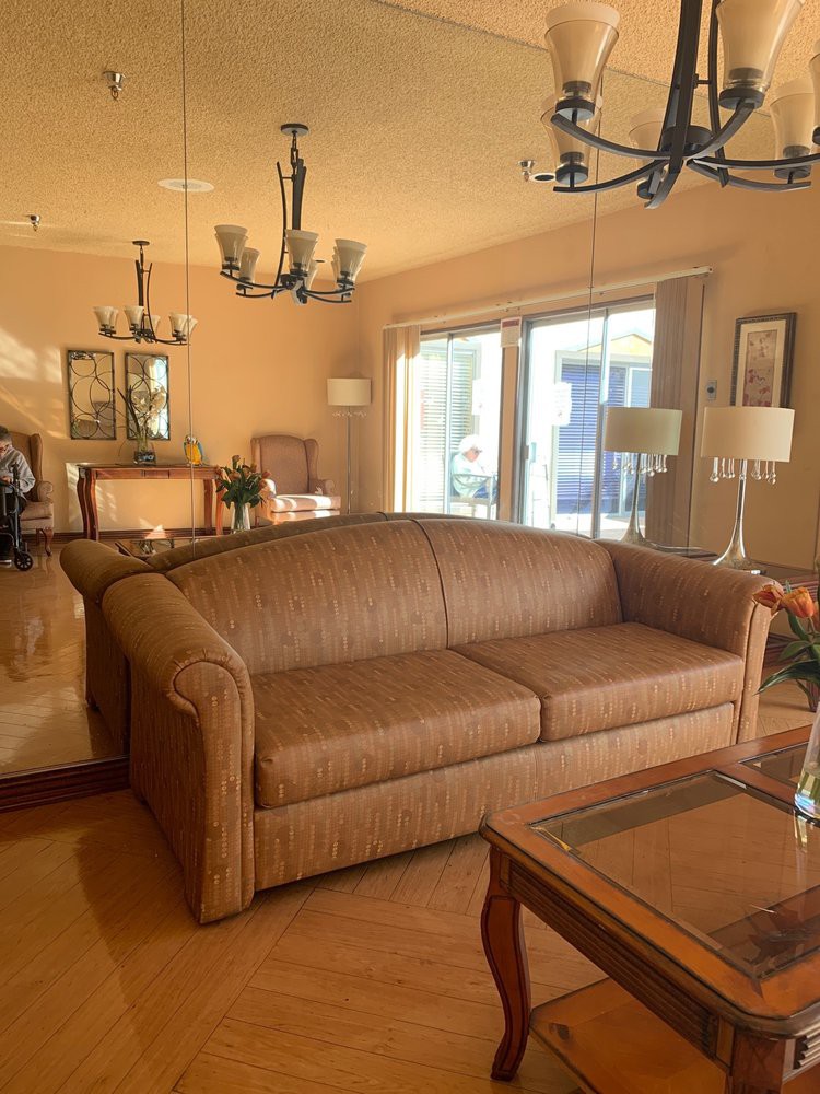 Crofton Manor Inn