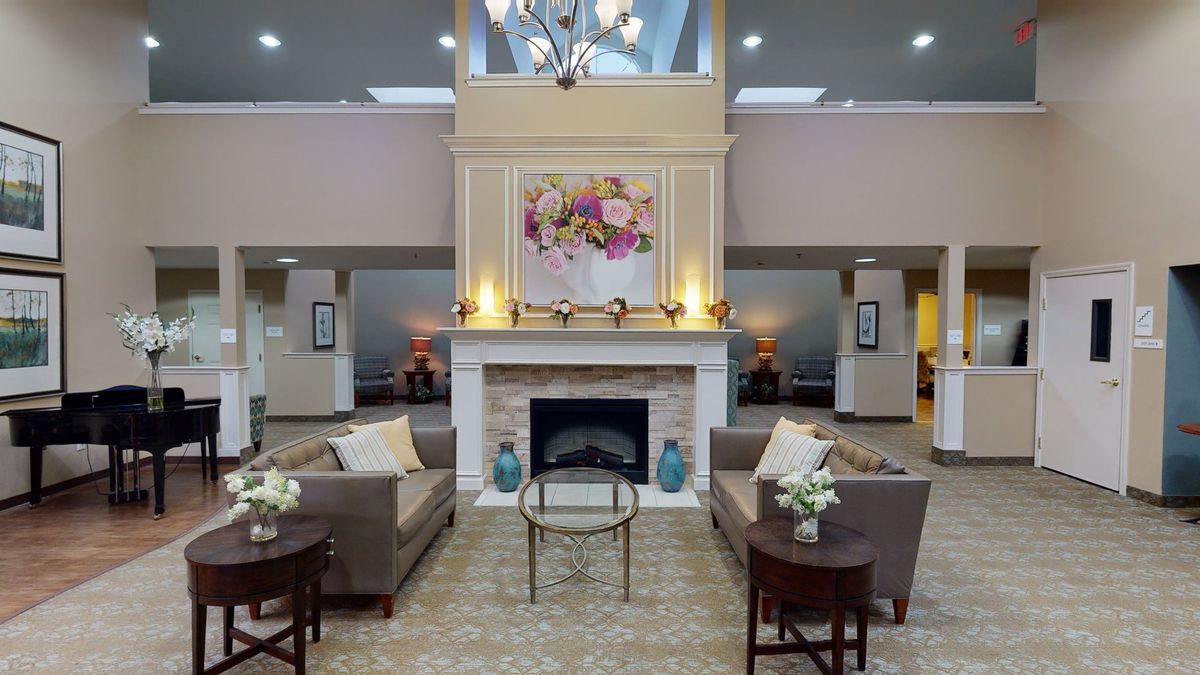 American House West Bloomfield Senior Living
