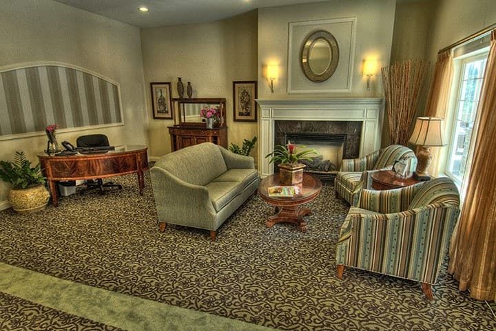 Chateau At Bothell Landing Retirement Community