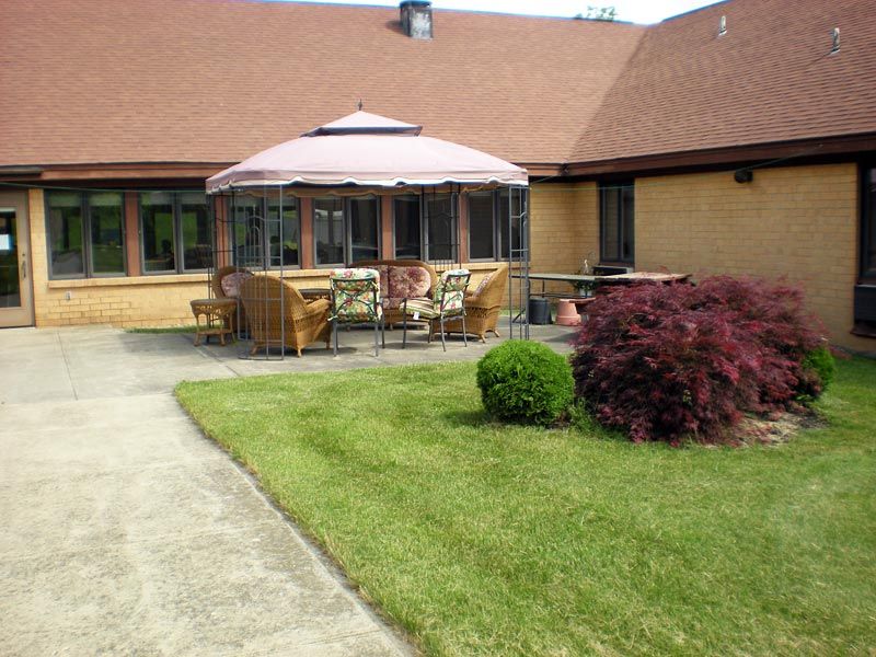 Clinton Crest Manor