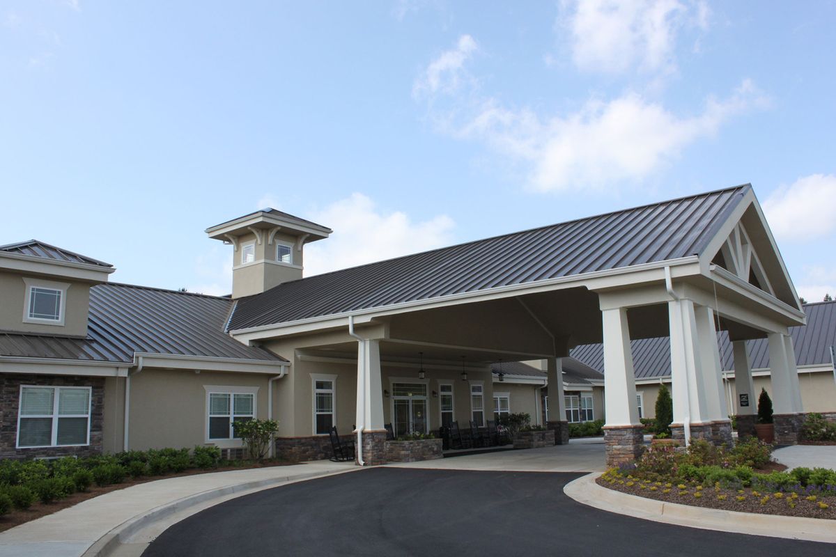 Benton House Of Newnan