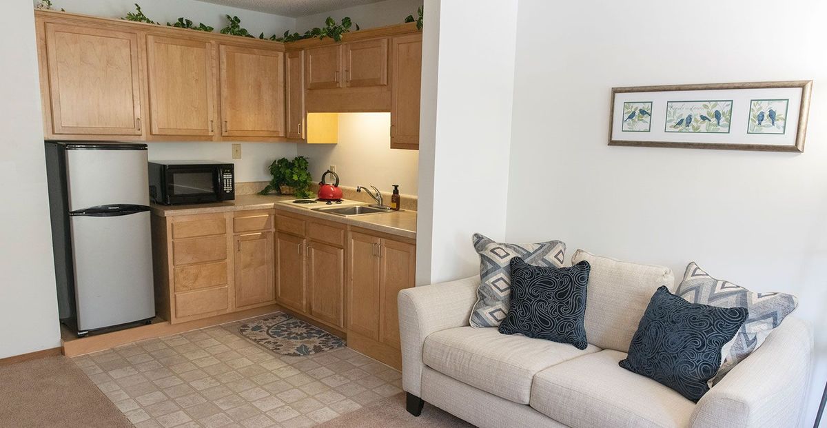 Holiday Forsyth Court