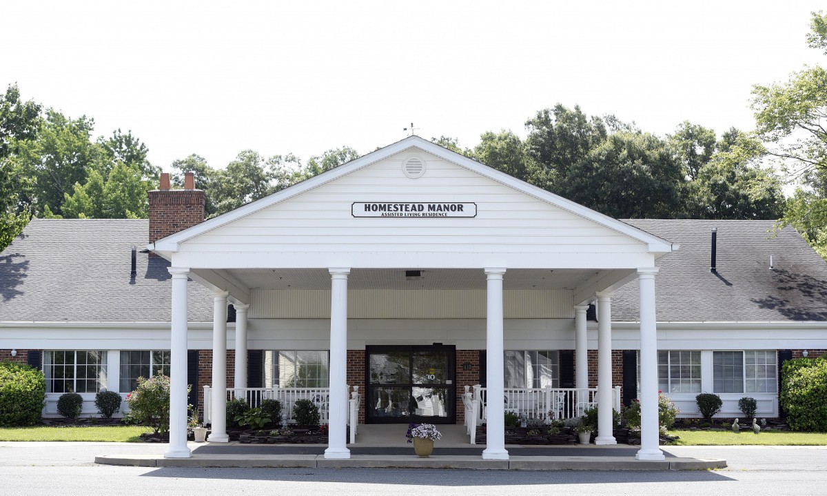 Homestead Manor