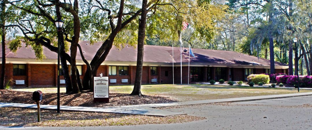 Island Oak Living Center