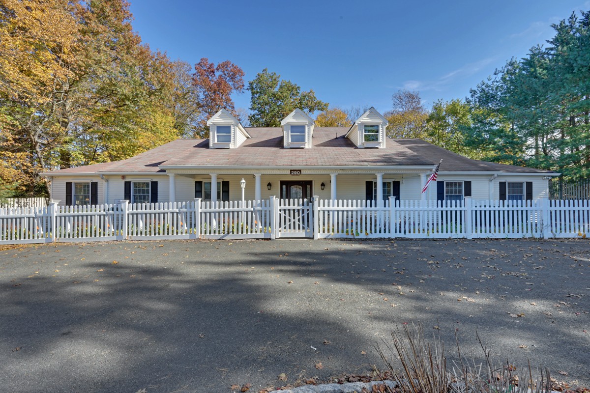 Fox Trail Memory Care Living at Woodcliff Lake