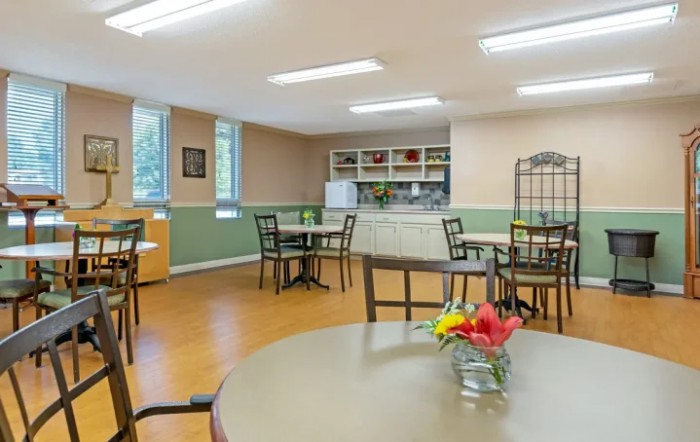 Metropolis Rehabilitation & Health Care Center