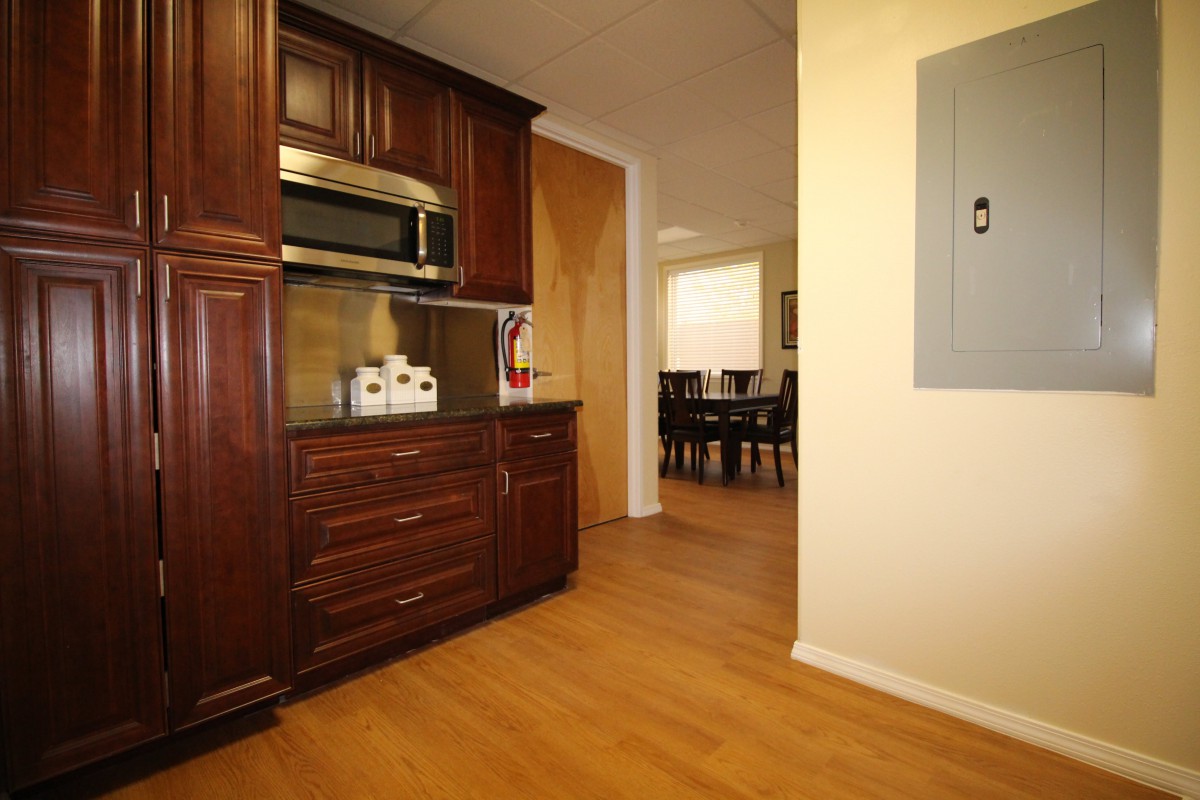 Sandia Senior Suites