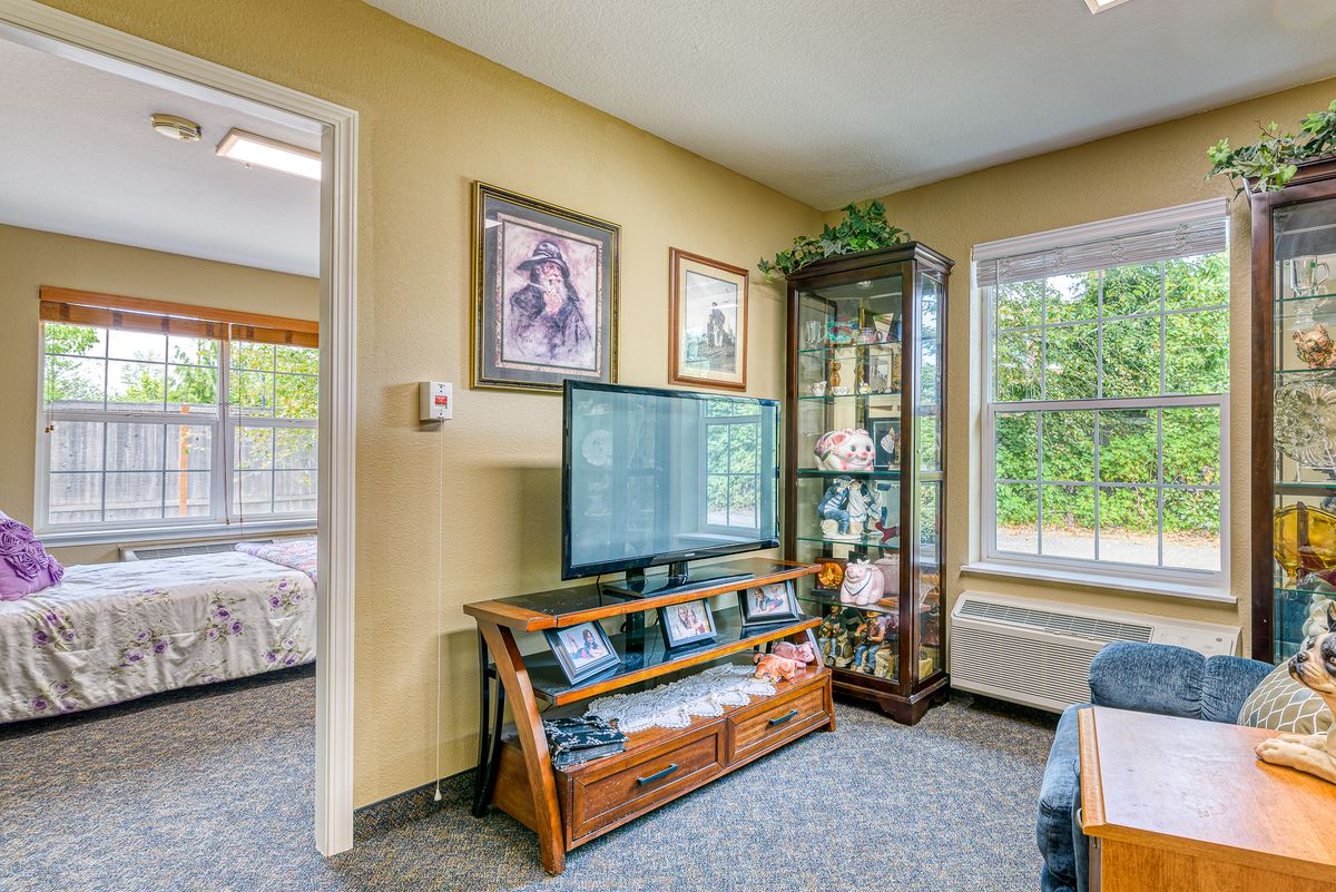 Creekside Place