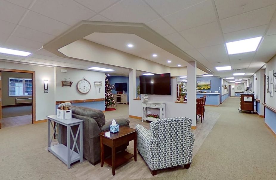 Suite Living Senior Care - Brooklyn Park