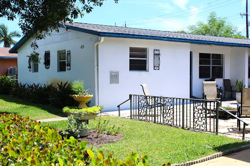 Tropical Garden Home ALF