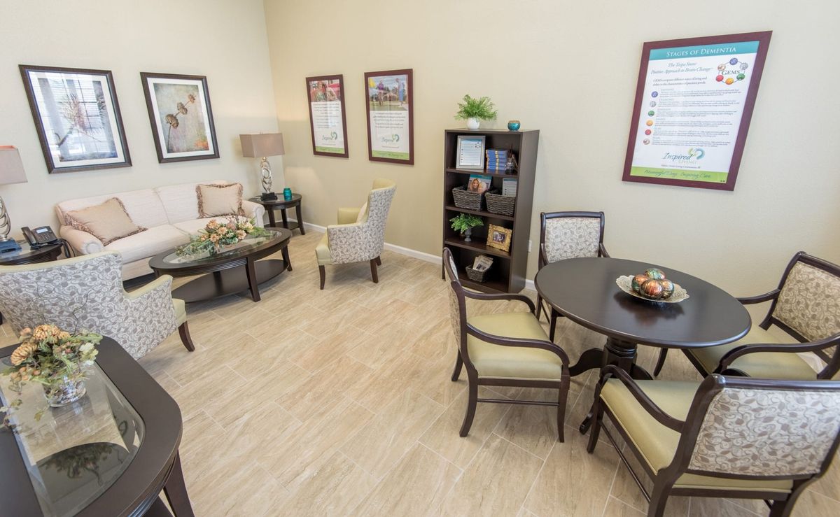 A cozy waiting room with comfortable seating and tasteful decor.