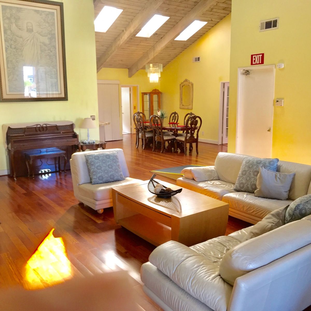 Happy Home Care For Elderly