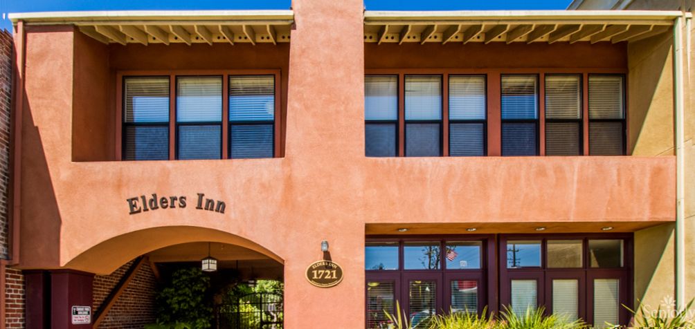 Elders Inn On Webster