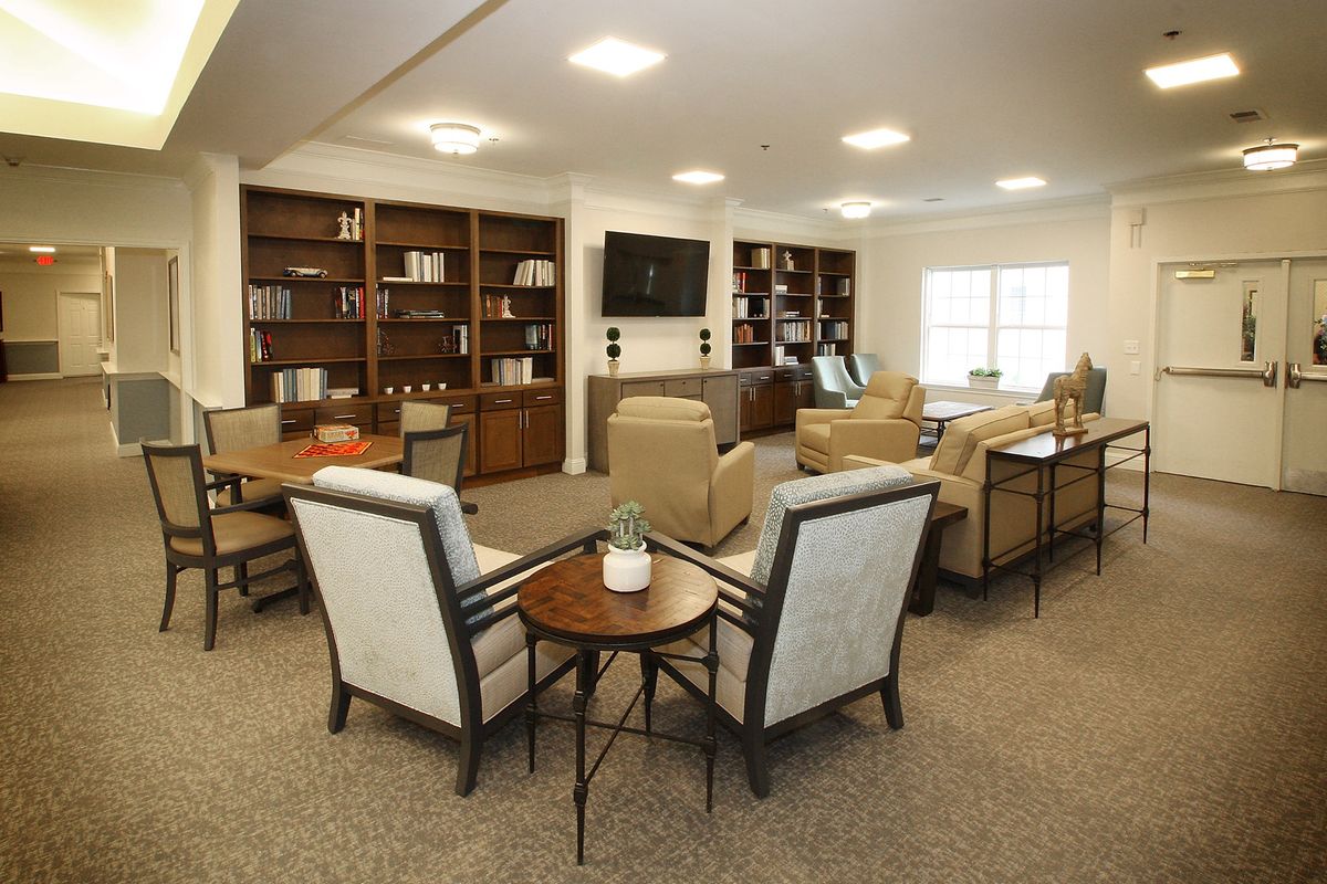 Reunion Court Of The Woodlands