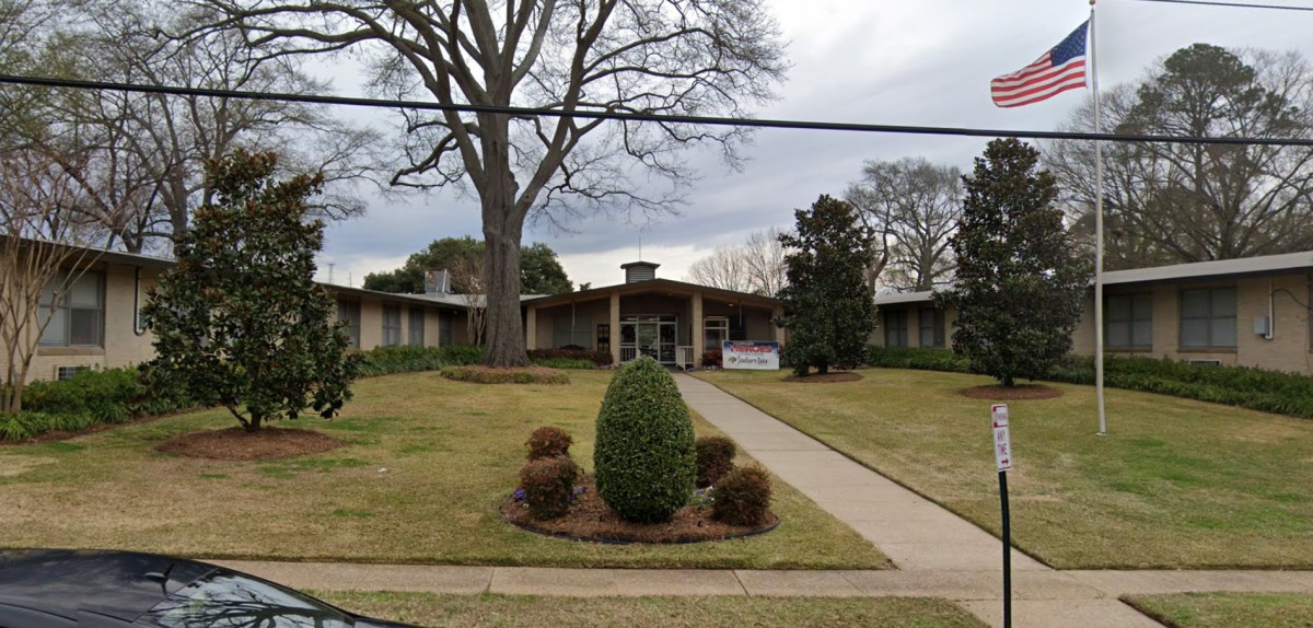Glen Oaks Retirement Home